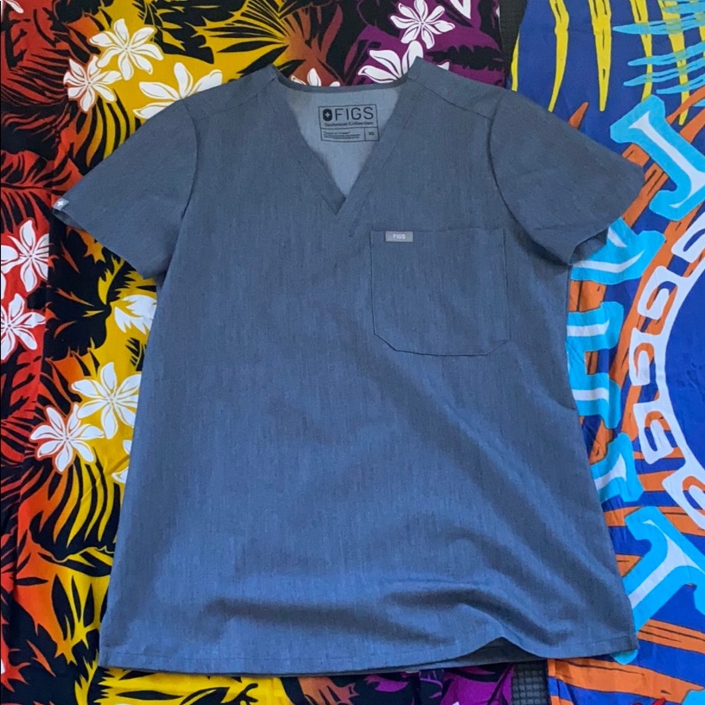 Figs Scrub top